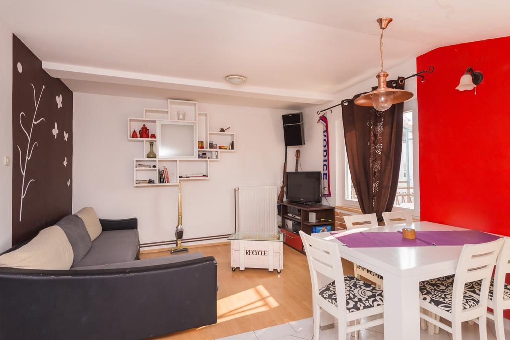 וודיצה Apartment Milka מראה חיצוני תמונה